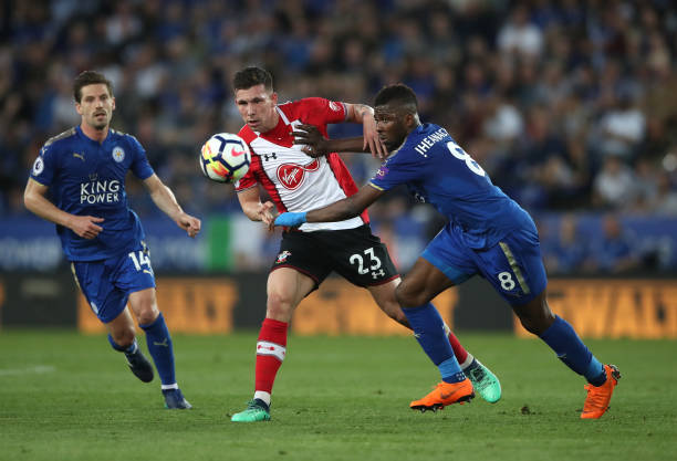 更折射出了 更折射出了